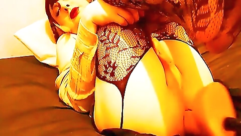 Brunette uses dildo to get her anus wet for final fuck