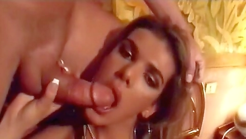 Sexy vintage blonde with a big ass and big tits is having fun