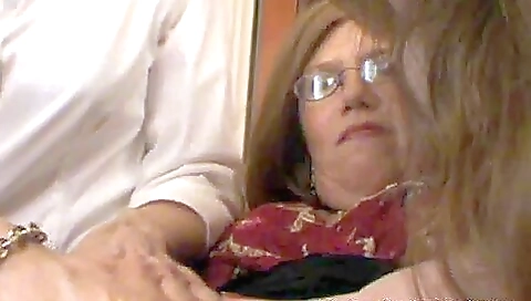 Busty mature women in sexy lingerie gets fucked deepthroat